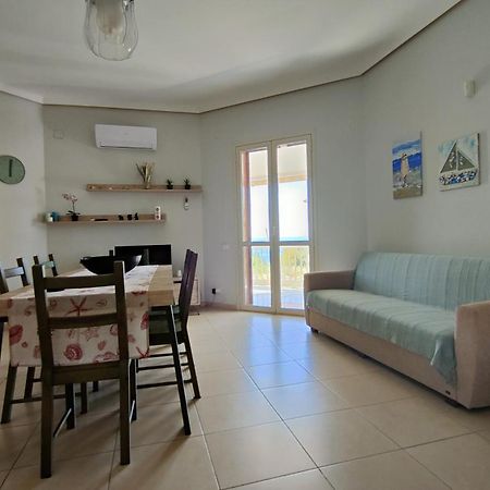 Appartamenti In Villa Polimnia Fontane Bianche Zimmer foto